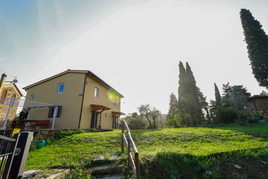 ingresso dal parcheggio privato del matana B&B